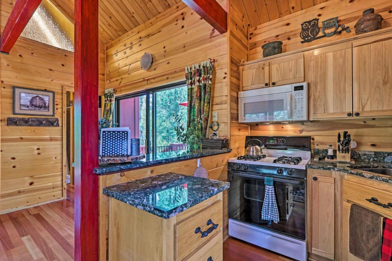 Romantic Strawberryandpine Studio Cabin With Deck! Eksteriør bilde